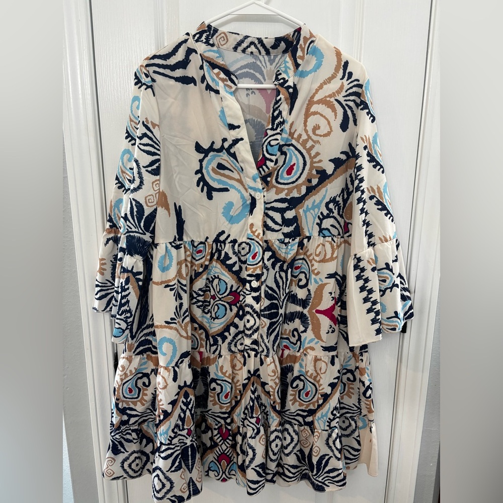 Women's NWOT Button front Dress blue and beige print size small
